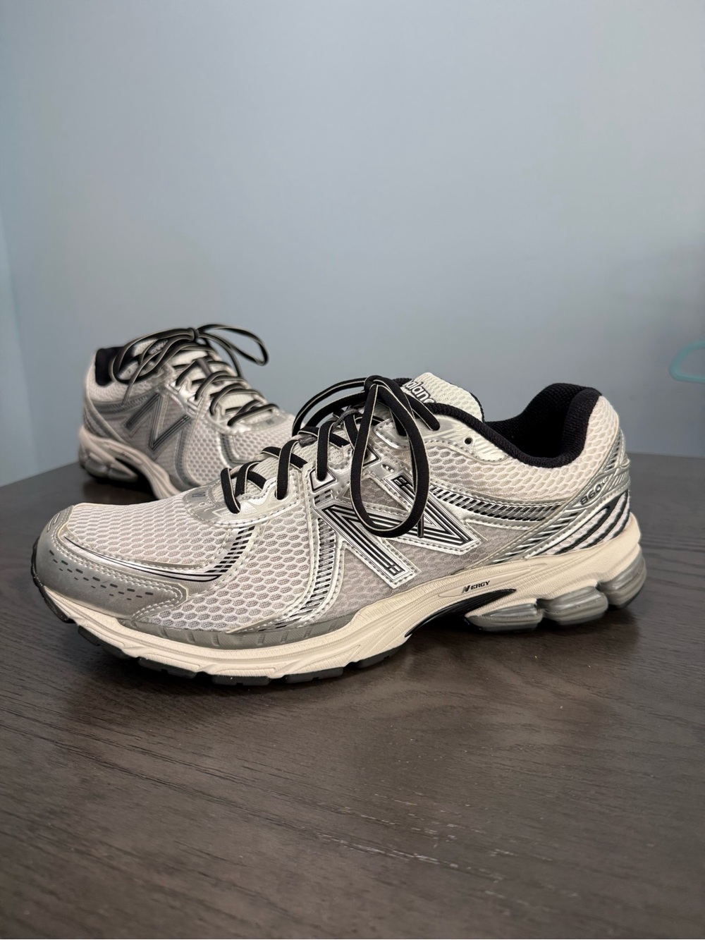 New Balance Men’s 860 V2 Trainers Size 13